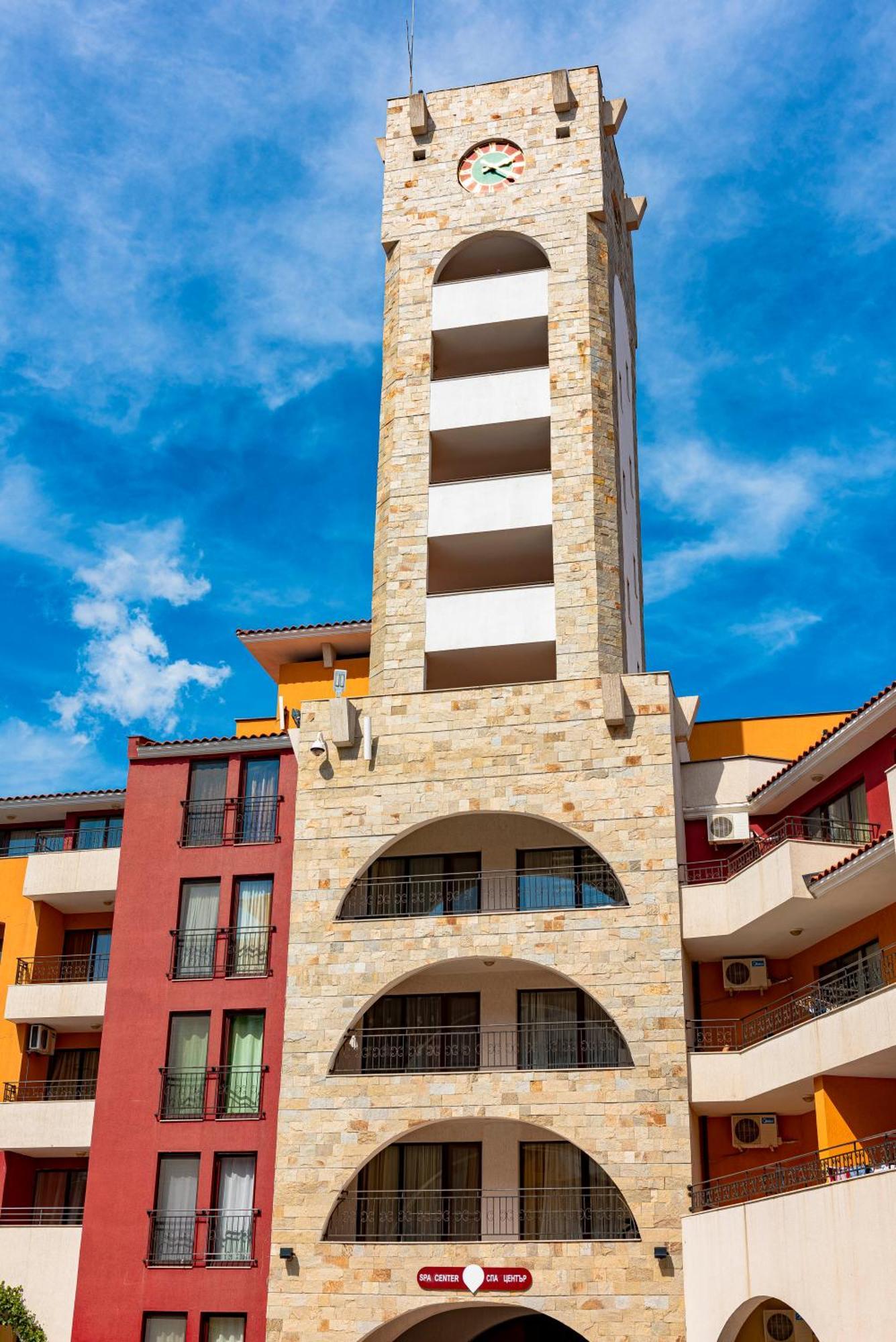 Menada Aheloy Apartments Luaran gambar